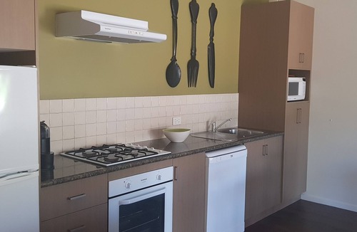 Echuca Apartment | Adelphi Apartment 6