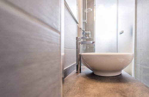 Naters Hotel | Adhhoc Hotel