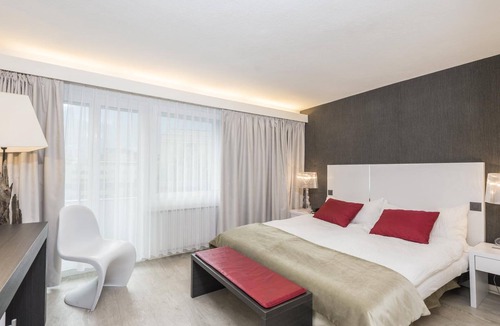 Naters Hotel | Adhhoc Hotel