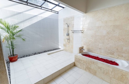 Ubud Bed & Breakfast | Adil Villa and Resort