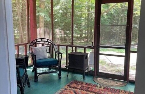 Saranac Lake Cabin | Adirondack cozy cottage with lake access, "Lune". Upper Saranac Lake area