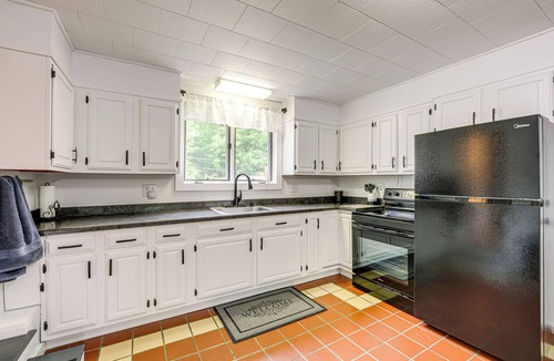 North Bangor Cabin | Adirondack Escape w/River Access: Fish & Swim