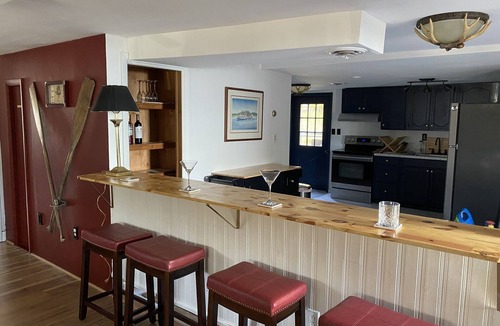 Port Kent House | Adirondack family Lakehouse 5 min driving from Ausable chasm.