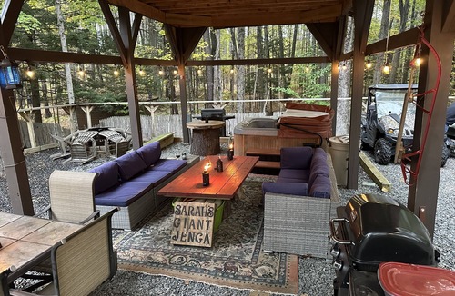 Mayfield Cabin | Adirondack Getaway at The Great Sacandaga Lake