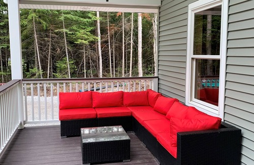 Woodgate House | Adirondack Home within walking distance to White Lake