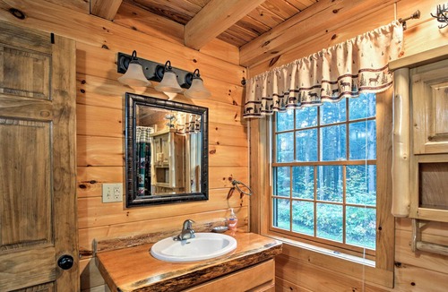 Glenfield Cabin | Adirondack Riverfront Log Cabin/ Amazing Rapids/ Natural Soaking Pools