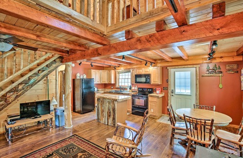 Glenfield Cabin | Adirondack Waterfalls Cabin on River/Spectacular View/Natural Swimming Pool.