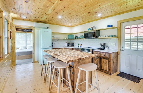 Port Henry Cottage | Adirondacks Cottage w/Countryside Views!