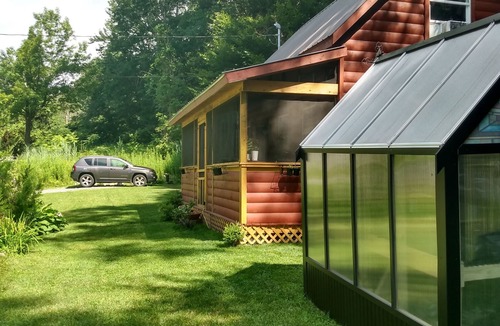 Gloversville Cabin | Adirondacks, NY Tiny Whimsical House/Cabin Sleeps 8 w/WI-FI and all amenities!