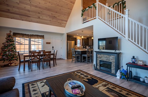 Town of Webb Ski Chalet | ADK Chalet - On Snowmobile Trail & Near Everything