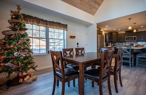 Town of Webb Ski Chalet | ADK Chalet - On Snowmobile Trail & Near Everything
