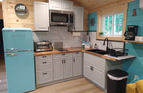 Malone Cottage | ADK Getaway "The Beech House" 1 Bedroom Cottage 1 mile from Adirondack Park