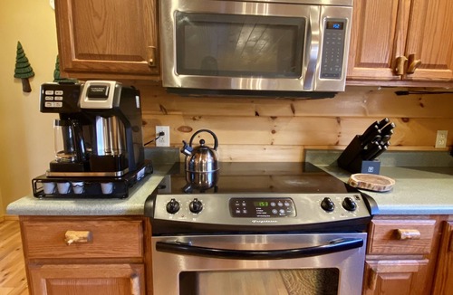 Town of Webb House | ADK Lake House Vacation, Cozy 5 Bedroom & 2 Bath