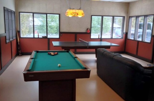 Upper Jay Hotel | ADK Trail Inn