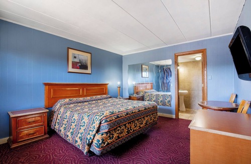 Chatham Hotel | Admiral Motel By Oyo Chicago I-94