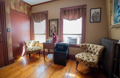 Fryeburg Bed & Breakfast | Admiral Peary Inn