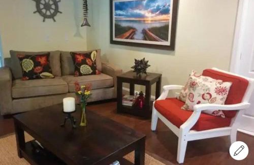 Gainesville Villa | Admiral's Club