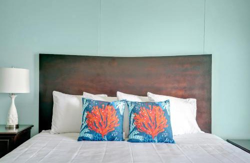 Kure Beach Hotel | Admiral's Quarters