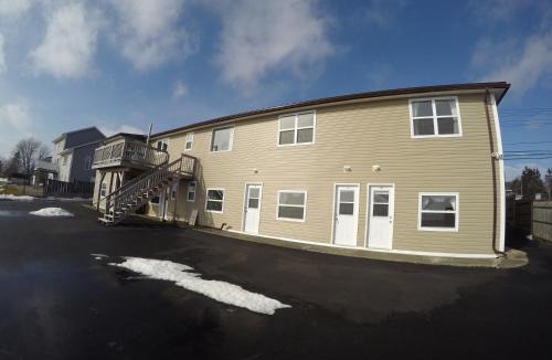 Saint John Hotel | Admiral's Quay Motel & Suites