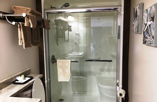 Twillingate Bed & Breakfast | Admirals Bed and Breakfast