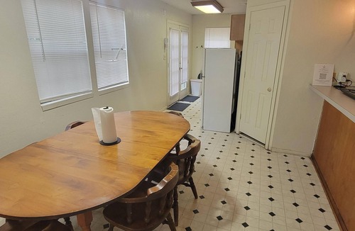 West Tawakoni Cabin | Admirals Cabin - Cozy cabin with a waterfront view.