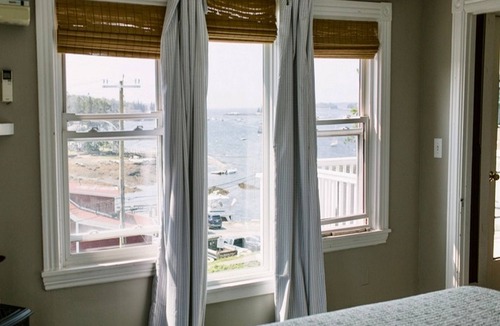 Boothbay Harbor Hotel | Admirals Quarters Inn