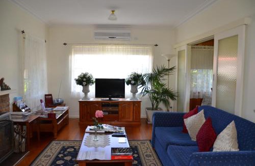 Rutherglen Bed & Breakfast | Admurraya House Bed & Breakfast