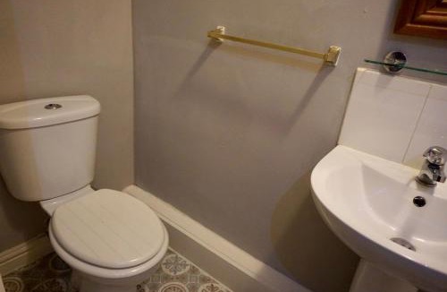 Bloxwich Hotel | Adnans Hotel