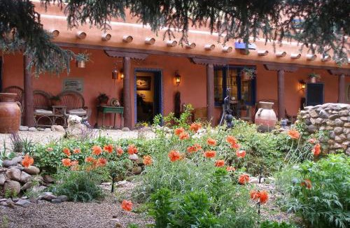 Taos Bed & Breakfast | Adobe and Pines Inn Bed and Breakfast