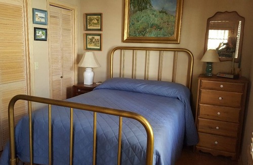 Tyrone House | Adobe casita in country setting