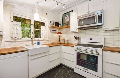 Tahquitz River Estates Bed & Breakfast | Adobe Cottage; Unit A