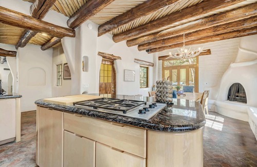 Broadmoor House | Adobe del Sur! Architectural Gem Near Broadmoor