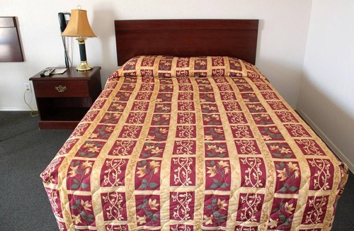 Clint Hotel | Adobe Inn Motel