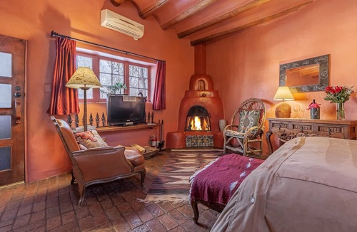 Taos Bed & Breakfast | Adobe & Pines Inn