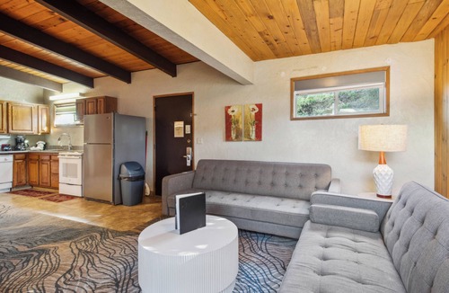 Yachats Hotel | Adobe Resort