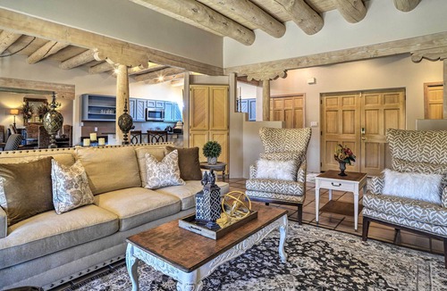 La Cienaga House | Adobe Retreat in Santa Fe w/ Deck & Mountain Views