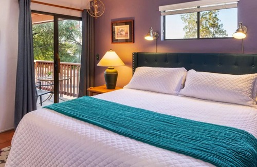 Sam Hughes Bed & Breakfast | Adobe Rose Inn B&B