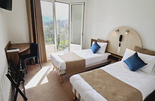 Lourdes Hotel | Adonis Lourdes