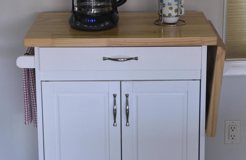 Old Town Cottage | Adorable 1 bd cottage, heart of Old Town- WE LOVE PETS! Insta @oldtownvacay