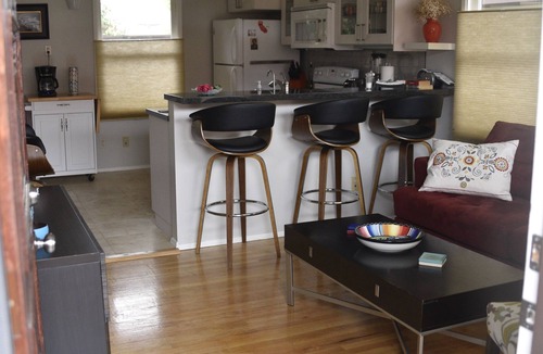 Old Town Cottage | Adorable 1 bd cottage, heart of Old Town- WE LOVE PETS! Insta @oldtownvacay