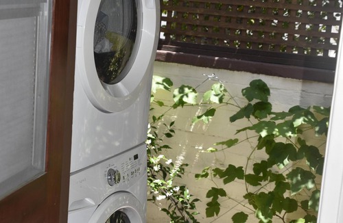 Old Town Cottage | Adorable 1 bd cottage, heart of Old Town- WE LOVE PETS! Insta @oldtownvacay