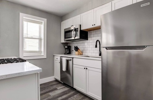 Country Club Plaza Area Apartment | Adorable 1 Bdrm Condo On The Plaza 48