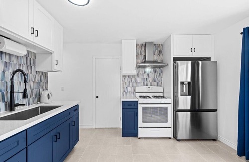 Tustin House | Adorable 1-bedroom bungalow with AC in charming Tustin