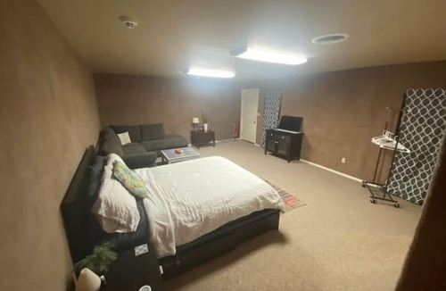 Ira Apartment | Adorable 1-bedroom guesthouse with kitchenette