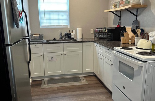Fort Worth House | Adorable 1-bedroom house with AC in Fort Worth