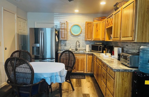 Dauphin Island Apartment | Adorable 2 Bedroom Unit with Boat Parking