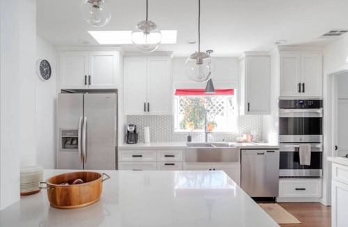 North Hollywood House | Adorable 3 bdr Home Universal Pool hot tub