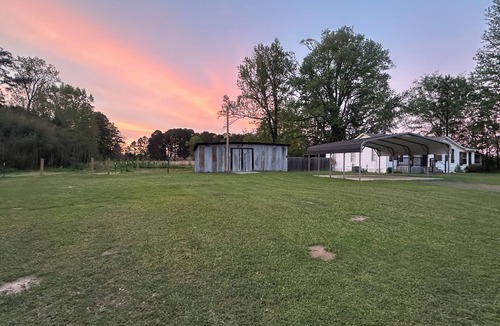 New Boston House | Adorable 3-bedroom house with AC in charming Simms