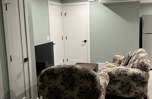 Saskatoon Ski Chalet | Adorable And Cozy 2 Bedroom Space @ Brighton