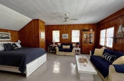 South Chatham Cottage | Adorable and private 1BR/Studio cottage in South Chatham!